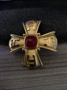 Broche Cruz Maltesa Cabujón Vintage Aigner Tono Dorado  - Imagen 1 de 4