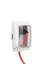10 WP7000W Low-Profile Extra-Duty Weatherproof 1-Gang Cover, White - Expandable - Picture 1 of 4