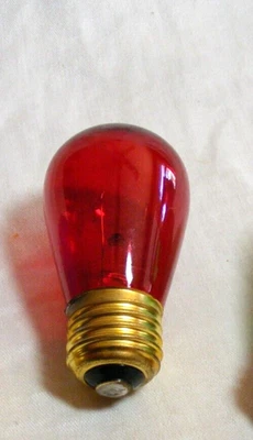 Vintage  Halco 11W 130V S14 RED Lightbulb 1-s - Image 1 of 2
