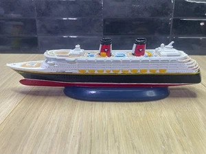 VINTAGE DISNEY CRUISE LINE "WONDER" DCL SCALE MODEL SHIP REPLICA 10" FIGURINE - Picture 1 of 13