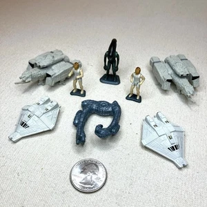Vintage Aliens Galoob Micro Machines 1996 Figuren & Schiffe Lot für Spielset - Bild 1 von 10