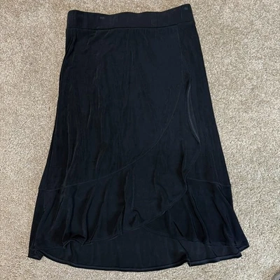 Chico's Travelers Packable Skirt 2 Heather Black Jersey Knit Stretch Ruffle Hem - Image 1 of 4