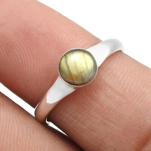 Round Labradorite Stone Solid Silver Band Ethnic Third Eye Chakra Birthday Ring - Picture 1 of 9