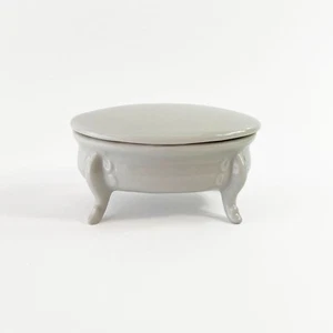 Vintage Blank White Porcelain Trinket Jewellery Pill Box, Miniature Table, Japan - Foto 1 di 4