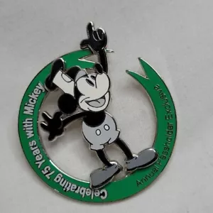 PIN 30801 - DLR - AP Mickey 75th Anniversary Steamboat Willie LE2000 - Picture 1 of 3