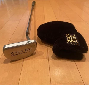 Odyssey WHITE HOT #7 putter con copricapo Axel usato - Foto 1 di 12