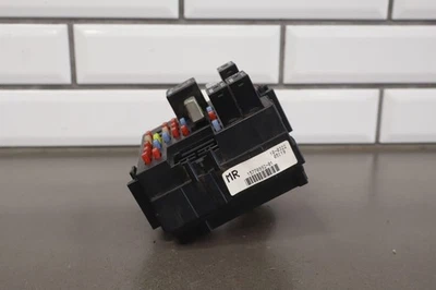 GMC Sierra 2500HD 2002 cabina interior caja de fusibles 15770992 Foto 1 de 4