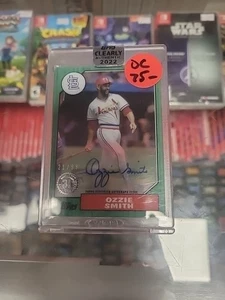 Topps Clearly Authentic 2022 Ozzie Smith automático 21/99 verde - Imagen 1 de 5