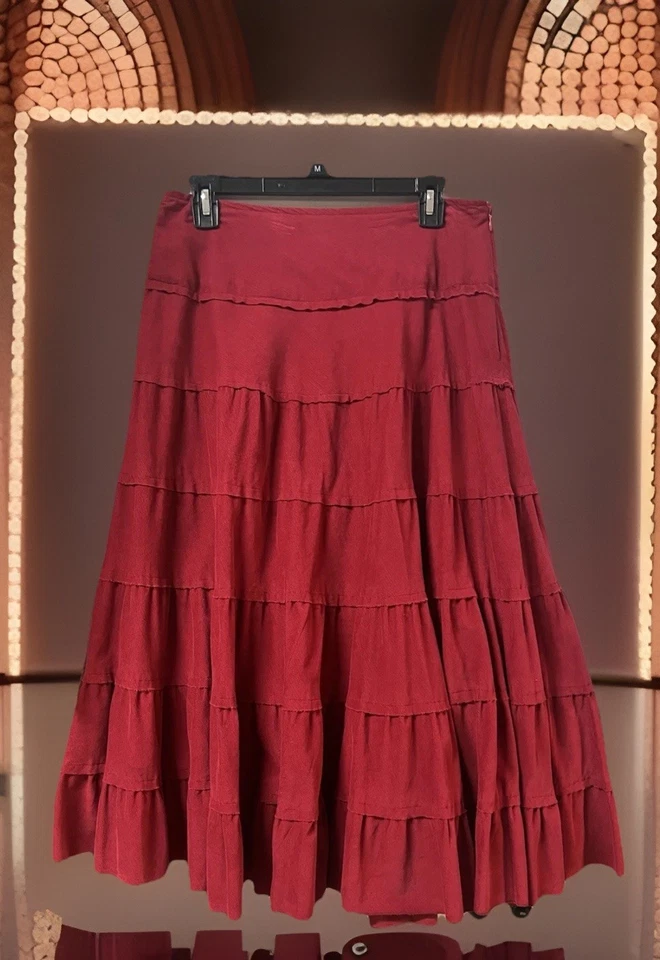 Falda De Colección April Cornell Línea A Talla Mediana Roja en Niveles Pana Bordes Crudos Cremallera Lateral Foto 1 de 4