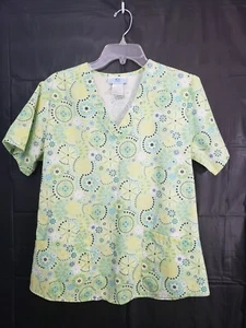 Scrub Women's Size Small V-Neck Scrub Top Green Yellow Purple Blue Flowers  - Picture 1 of 4