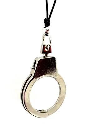 Handschellen Anhänger Kordel Halskette Sub Dom Knick Cyberpunk Biker Alternat... - Bild 1 von 4