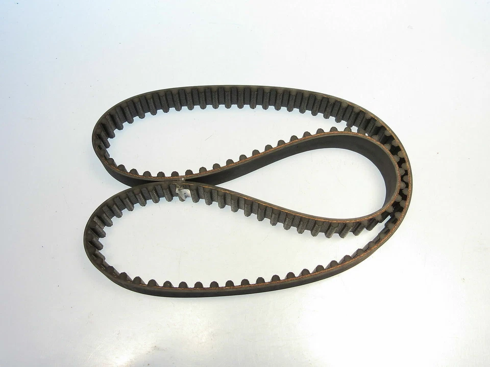 定时皮带适用于马自达 323 全新工厂原装马自达品牌 B630-12-205A — 第 1/1 张图片