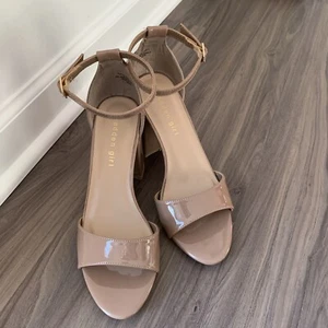 Vendita! Sandalo Madden Donna Tanyaa/Tanya01J1 Nudo Tacco Patentato Taglia 6 1/2 - Foto 1 di 10