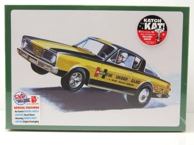 Plymouth Barracuda Hurst 1966 HEMI Sotto Vetro Kit Modello Auto 1:25 AMT - Immagine 1 di 2
