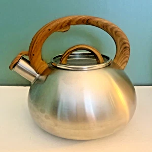 Brandani High Quality Stainless Steel Faux Wood Handle Whistling Teapot Kettle - Picture 1 of 4