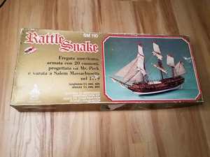 Fragata americana de cascabel modelo Tris Trieste sonajero serpiente SM 110 - Imagen 1 de 2