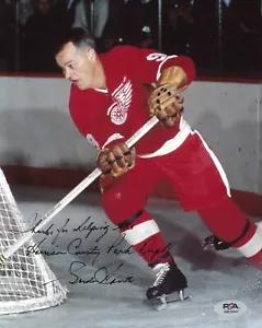 Gordie Howe Detroit Red Wings Hockey NHL Signed Auto 8x10 Photo PSA/DNA COA - Picture 1 of 1