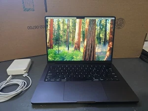Apple MacBook Pro M3 14 screen 512GB SSD 18GB RAM 14GB GPU Laptop Super Clean A+ - Afbeelding 1 van 8