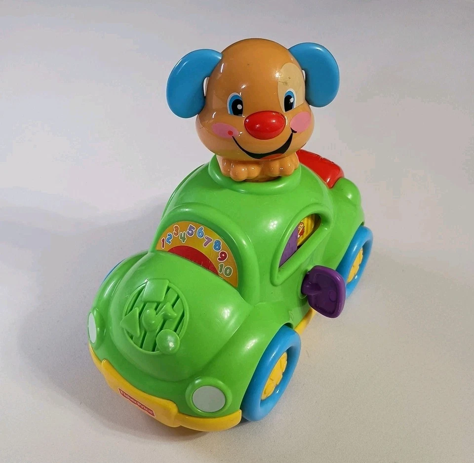 Coche de aprendizaje musical Fisher Price Laugh & Learn Puppy verde 2011 probado por Mattel  Foto 1 de 4
