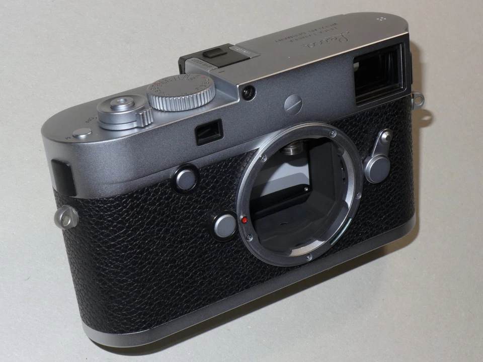 Leica M-P Silver Chrome, Original Packaging, Made in Germany - Image 1 of 4