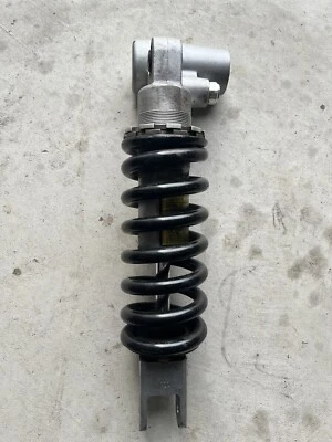 Amortiguador trasero para motocicleta Suzuki 2000 Hayabusa GSX1300R fabricante de equipos originales Foto 1 de 3