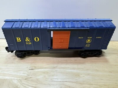 K Line #K-5120 Boxcar B & O, Blue Missing One Red Sliding Door, USED no BOX - Image 1 of 4