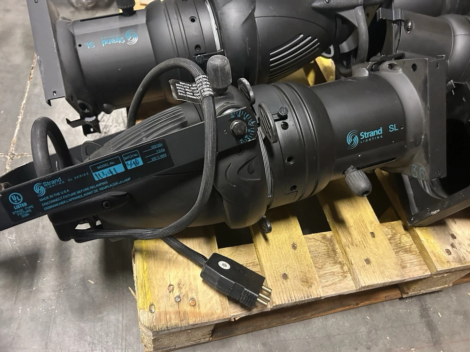 Strand Lighting SL Series Spotlight #36 11341 - Image 1 of 4