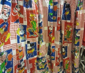 Vintage Disney curtains - mickey - donald - mad hatter - robin hood super rare - Picture 1 of 8