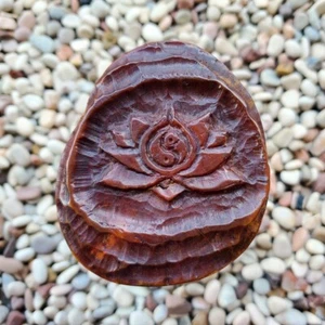 Hand Carved Raja Kayu Slab Yin Yang & Lotus Borneo Agathis Alba Slice #03 - Picture 1 of 5