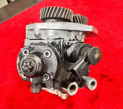 Used Genuine Bosch Diesel Pump 0445020506 / 32K6500010 – Mitsubishi / Excavator - Image 1 of 4