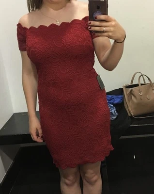 Vestido Bebe Rojo Hombro Descubierto Vieira Encaje Talla M Foto 1 de 4