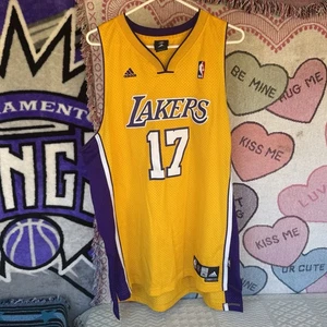 Size XL - adidas Authentic Los Angeles Lakers Andrew Bynum #17 Jersey Length +2 - Picture 1 of 5
