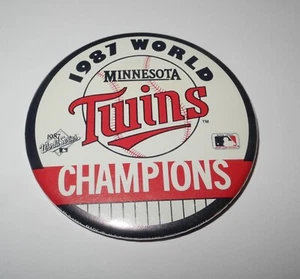 1987 BASEBALL MINNESOTA TWINS WORLD SERIES CHAMPIONS SOUVENIR STADIUM PIN BUTTON - Picture 1 of 2