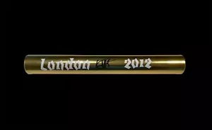 Usain Bolt Signed Gold Baton COA Exact Proof Photo 6 - Picture 1 of 2