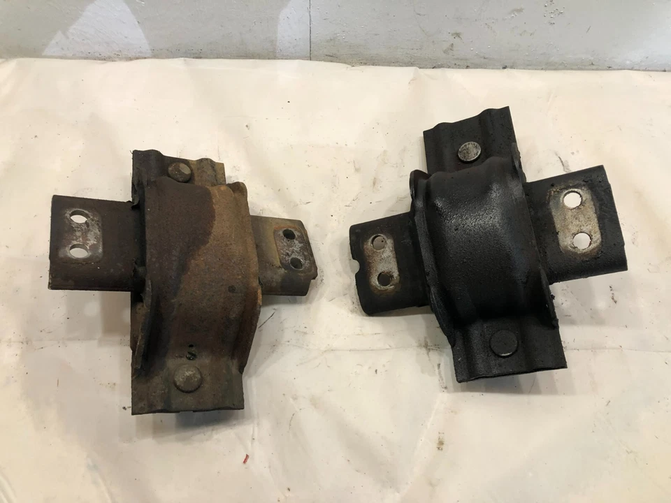 Conjunto de 2 1999-2003 Ford F-250 F-350 F-450 F-550 Super Duty 7.3L montagem de motor - Imagem 1 de 4