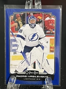 ANDREI VASILEVSKIY-----2022-23 O PEE CHEE-----BORDO BLU----TAMPA BAY - Foto 1 di 2