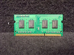 1 GB DDR3-RAM 204-pin, so-Dimm, PC3-10600S, Unifosa GU672203EP0200. #SU-382 - Picture 1 of 2