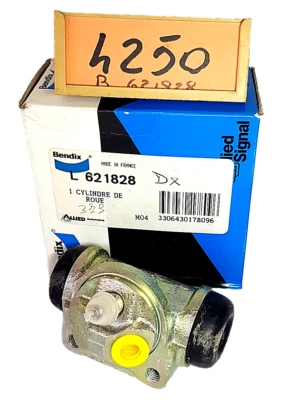 CILINDRETTO FRENO POST. DX. ALFA ROMEO ALFA 33  ADATT. A: ( 705579 - 60749889 ) Foto 1 de 2