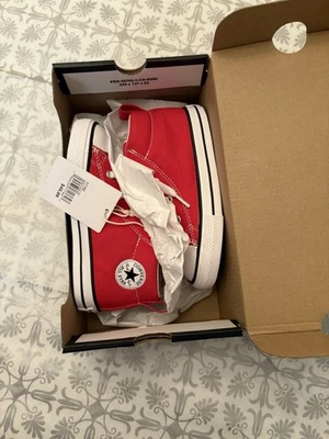 Converse Chuck Taylor All Star Baby Toddler Size 9 Low Top Red Sneakers NIB New￼ - Image 1 of 4