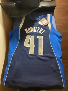 Dirk Nowitzki Mavericks Autographed Mitchell& Ness 2011 Swingman Jersey hot rare - Picture 1 of 5