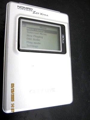 Silver Creative Nomad Jukebox “Zen Xtra” 30 GB Digital Media Player - Image 1 of 4