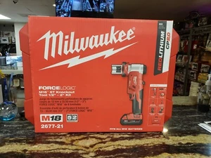 MILWAUKEE 2677-21 M18 FORCE LOGIC 6T KNOCKOUT TOOL 1/2” BATTERY RAPID CHARGE M18 - Picture 1 of 6