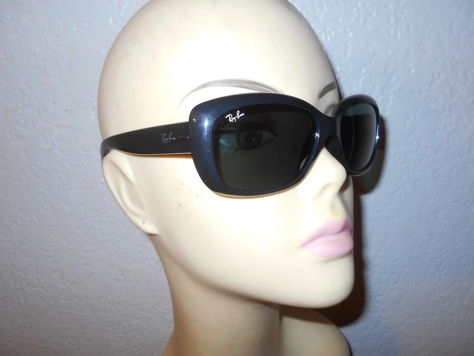 Солнцезащитные очки Ray Ban RB 4101 Jackie OHH 601 в черной оправе с зелеными линзами - Изображение 1 из 4