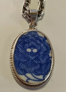 Sterling Silver 925 20" Rope Chain & Antique Blue/White Porcelain Floral Pendant - Bild 1 von 7