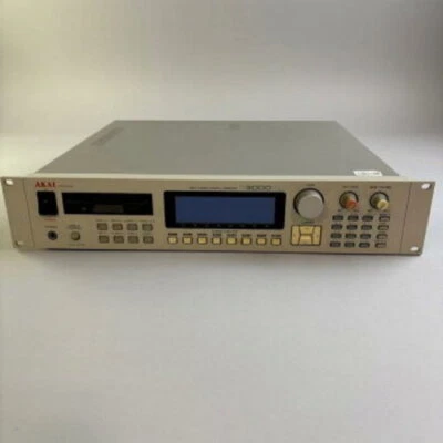AKAI Professional S3000XL Digital Sampler 32-Voice 16-bit Rack Mount Tested Used - Image 1 of 4