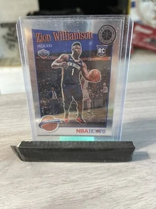 ZION WILLIAMSON 2019-2020 NBA Hoops Premium Stock #296 Tribute RC🔥🔥 - Bild 1 von 2
