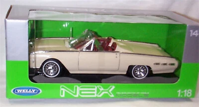 Welly Ford Thunderbird 1962 Cabrio - White 1-18 Scale opening parts New in Box - Image 1 of 2