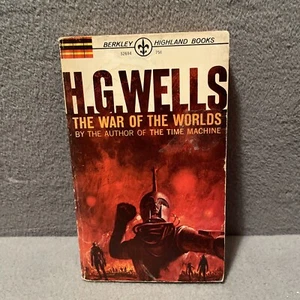 The War Of The Worlds By H.G. Wells 1964 Berkley Highland Edition Paperback - Imagen 1 de 5