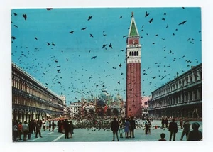 VENEZIA PIAZZA SAN MARCO CARTOLINA VIAGGIATA ANIMATA ANNO 1971 - Imagen 1 de 2
