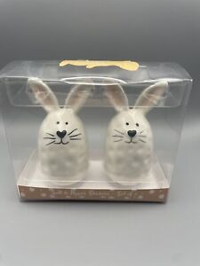 10 Strawberry Street Bunny Salt and Pepper Shakers NEW Pairs with Rae Dunn